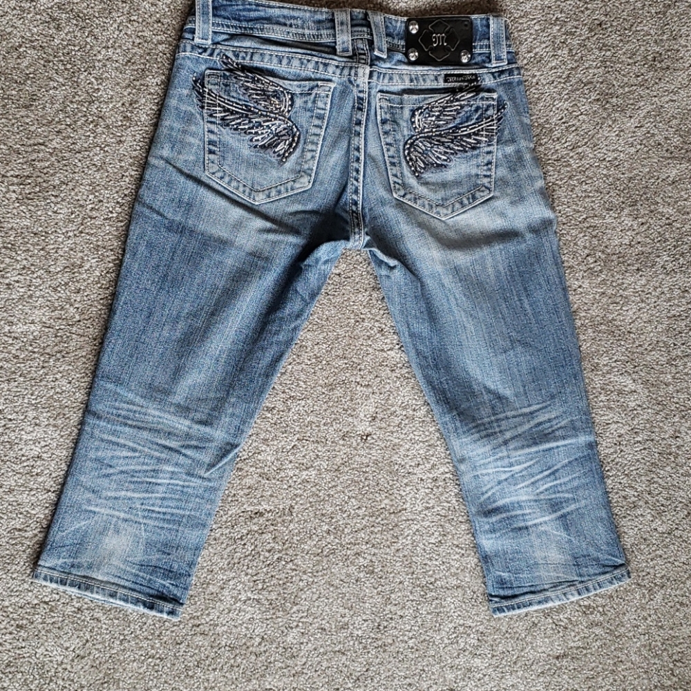 Miss Me Capri Jeans